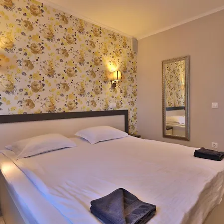 Ada Homes A2 Apartment *